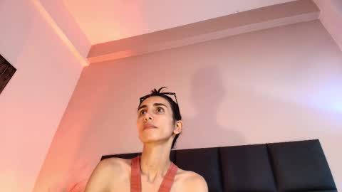 Nina online show from September 2025 06:30:01 PM