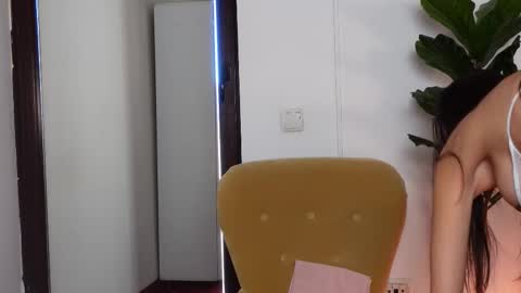 NinaCrystal online show from November 2025 08:47:02 AM