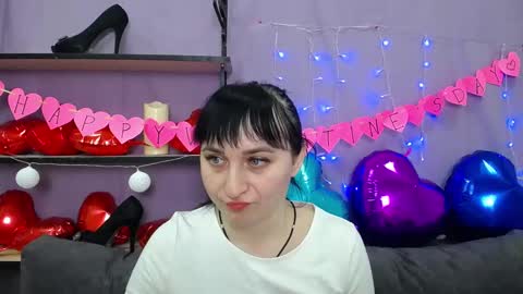 ninaflawlees online show from February 2025 02:33:01 AM