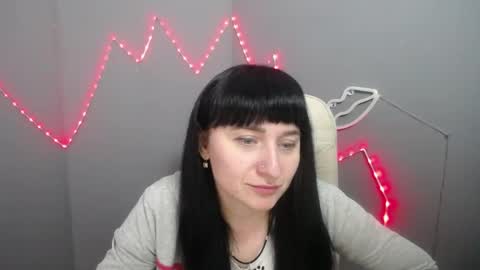 ninaflawlees online show from April 2026 12:10:01 PM