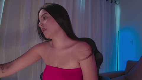 Snapshot of ninamichelle_ chatting on January 2025 08:48:02 PM Nina online show from January 2025 08:48:02 PM