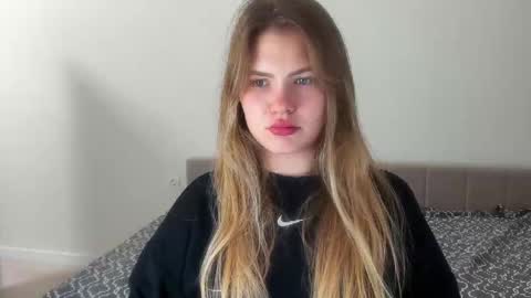 ninarihh online show from March 2025 03:34:01 PM