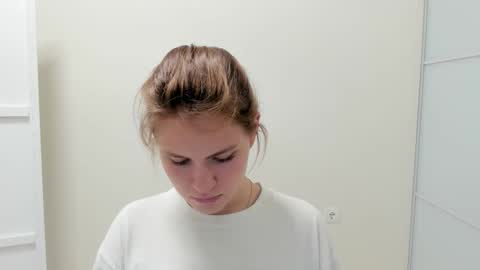 ninarihh online show from September 2025 09:43:02 AM