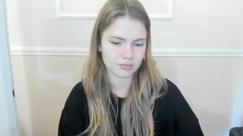 ninarihh online show from November 2025 11:56:02 AM