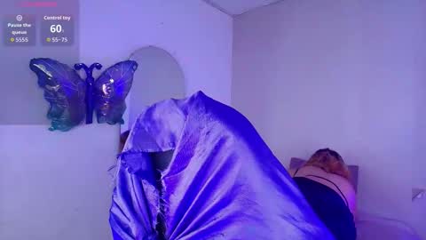 Nina online show from January 2026 02:44:02 PM