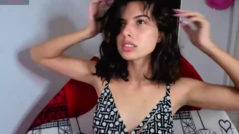 ninasky19 online show from April 2026 09:37:02 PM