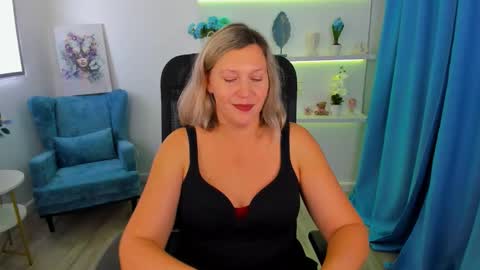 Snapshot of ninastarle chatting on September 2025 11:45:02 AM ninastarle online show from September 2025 11:45:02 AM