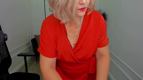 Snapshot of ninastarle chatting on November 2025 05:29:02 AM ninastarle online show from November 2025 05:29:02 AM