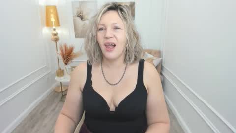 ninastarle online show from March 2026 04:18:01 AM