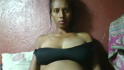 ninie246746 online show from February 2025 01:00:02 PM