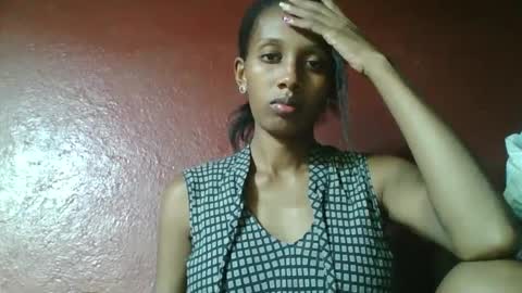 ninie246746 online show from February 2025 02:01:01 PM