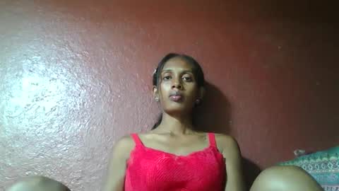 ninie246746 online show from February 2025 07:10:01 PM