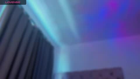 Snapshot of ninonbeart chatting on April 2026 03:09:01 PM Ninon Beart online show from April 2026 03:09:01 PM