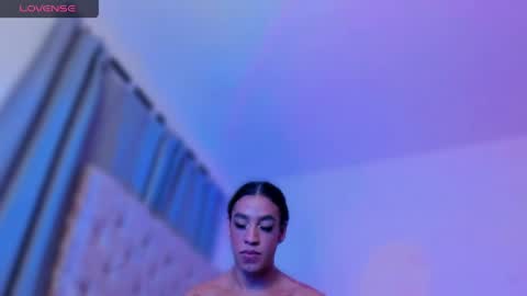 Snapshot of ninonbeart chatting on May 2026 11:45:02 PM Ninon Beart online show from May 2026 11:45:02 PM