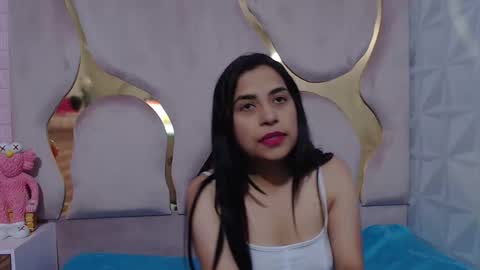 nisacandyx online show from January 2025 05:12:02 PM