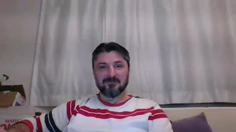 Snapshot of nisantasili chatting on February 2025 09:52:02 PM Prince d amour online show from February 2025 09:52:02 PM