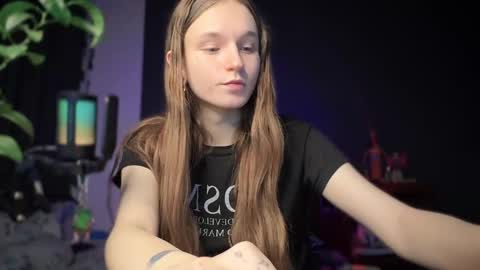 Snapshot of nloraaa chatting on February 2025 08:20:02 PM Tears Lora online show from February 2025 08:20:02 PM