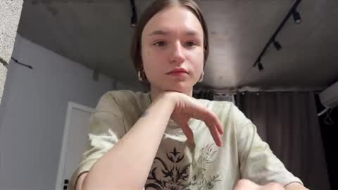 Snapshot of nloraaa chatting on September 2025 09:00:02 AM Tears Lora online show from September 2025 09:00:02 AM