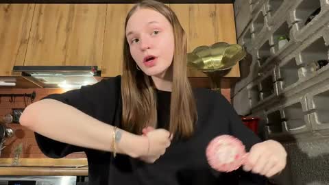 Tears Lora online show from March 2026 11:49:02 PM