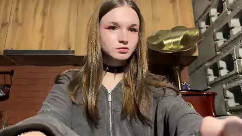 Tears Lora online show from July 2026 01:32:01 PM