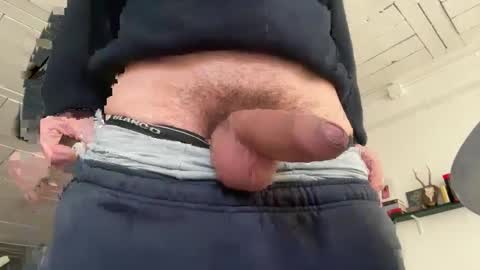 Snapshot of nnatural94 chatting on January 2025 01:11:01 PM nnatural94 online show from January 2025 01:11:01 PM