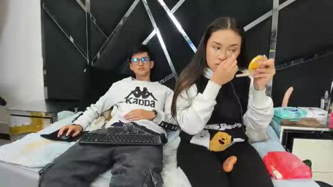 NoaandArez online show from February 2026 02:21:02 AM