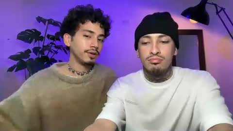 Snapshot of noah_and_steven chatting on June 2026 07:33:01 PM noah_and_steven online show from June 2026 07:33:01 PM
