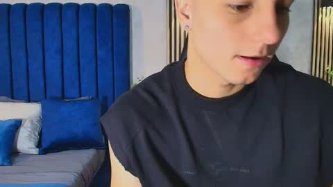 Snapshot of noah_clarkk chatting on May 2026 06:16:02 PM Noah online show from May 2026 06:16:02 PM