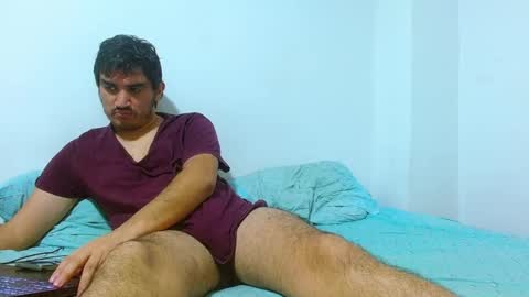 noah_meyer_ online show from November 2025 02:44:02 AM