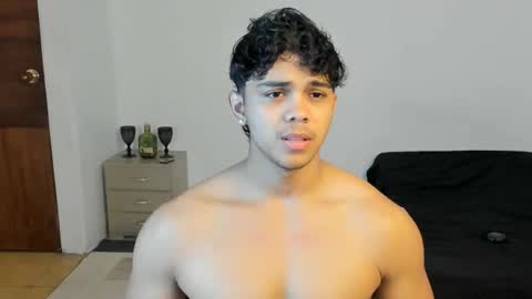 luis navas online show from July 2026 11:07:02 PM