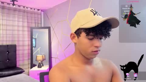 noah_smith04 online show from October 2025 04:20:01 AM