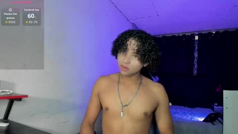 noah_smith04 online show from April 2026 07:41:01 PM