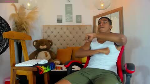 N O AH - S T H O  N E online show from January 2026 03:11:01 AM