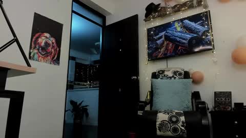 LIAM- noah online show from December 2024 09:35:01 PM