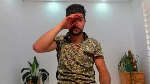 LIAM- noah online show from November 2025 01:24:02 PM