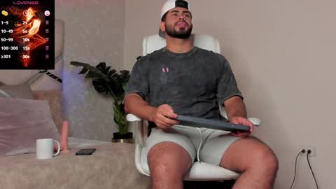 Noah online show from December 2024 12:13:02 PM