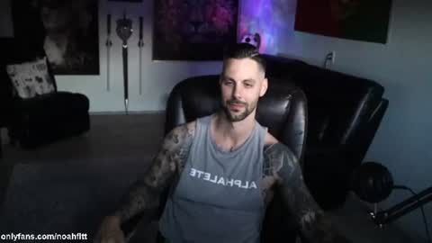 Noah Fitt online show from June 2026 03:04:01 AM