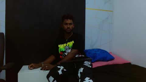 Snapshot of noahsmith26 chatting on January 2026 12:20:02 PM online show from January 2026 12:20:02 PM