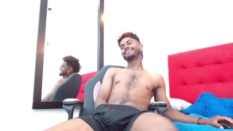 Snapshot of noahsmith26 chatting on January 2026 11:23:02 AM online show from January 2026 11:23:02 AM