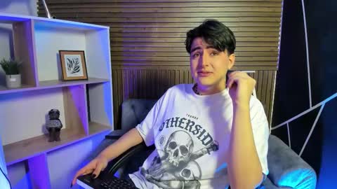 Noah Wolf online show from February 2026 06:01:02 AM