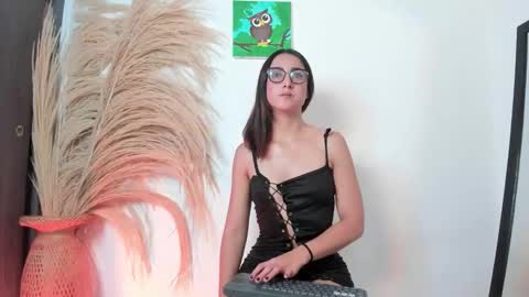 Noami Rose  online show from February 2026 11:43:01 PM