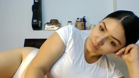 Noa Pino online show from October 2025 10:08:01 PM