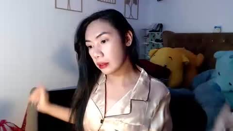 Snapshot of noboyfriendsincebirth chatting on October 2025 10:47:01 AM Samantha Summer online show from October 2025 10:47:01 AM