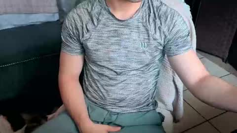 nobudget06 online show from October 2025 05:24:01 PM