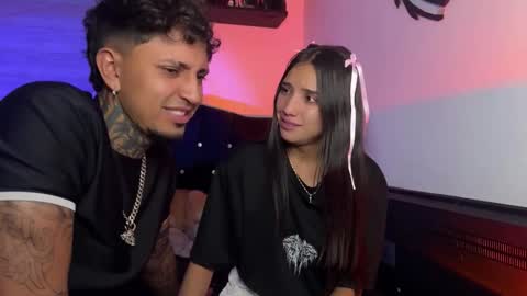 Jean Y Isa online show from January 2026 04:06:01 AM