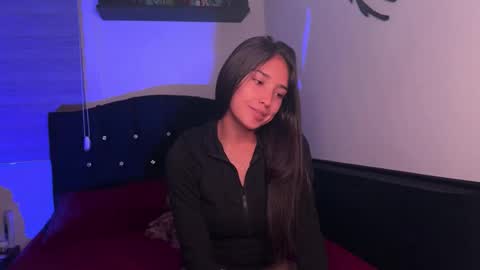 Snapshot of nocturnallovers_ss chatting on March 2026 05:36:01 AM Jean Y Isa online show from March 2026 05:36:01 AM