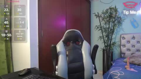 Snapshot of noelia_milfs chatting on June 2026 03:25:01 AM noelia_milfs online show from June 2026 03:25:01 AM