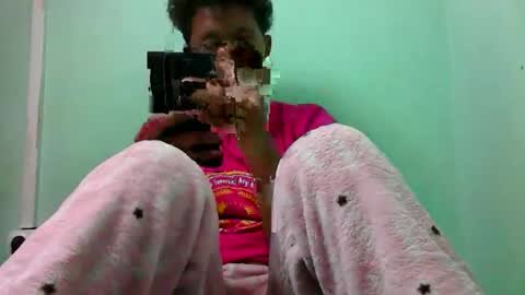 noellah online show from September 2025 07:03:01 PM