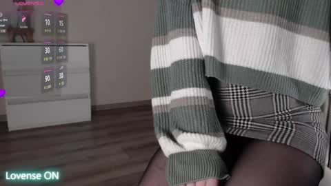 noelleneptune online show from April 2026 09:17:02 PM