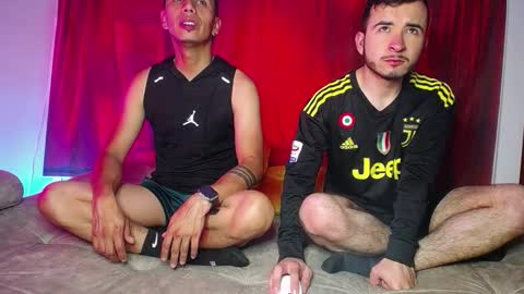 noha_and_iam1 online show from December 2025 11:37:02 AM